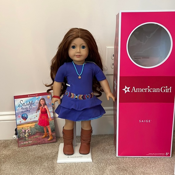 SAIGE AMERICAN GIRL DOLL - Picture 1 of 7